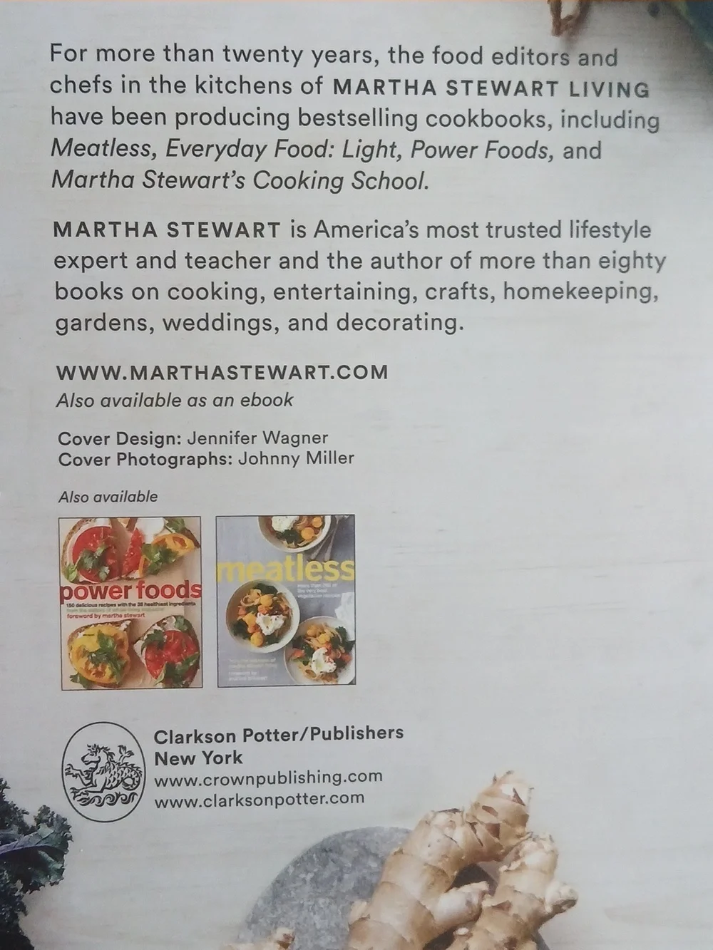 Martha Stewart's Clean Slate: A Cookbook and Guide Reset Your Health 1st Edition